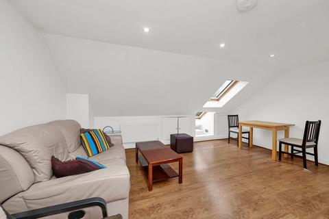 2 bedroom flat to rent, Brunswick Park Road, London, N11
