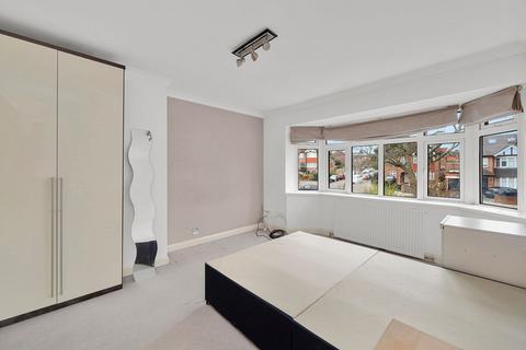 2 bedroom flat to rent, Brunswick Park Road, London, N11