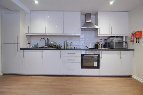2 bedroom apartment to rent, Forth Place, City Centre, Newcastle Upon Tyne