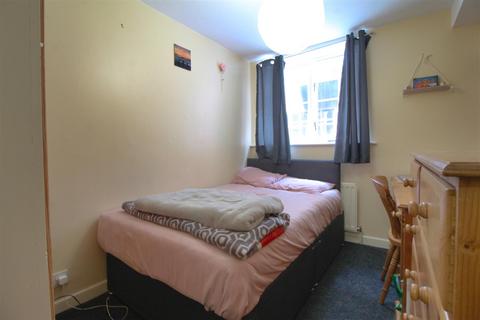 2 bedroom apartment to rent, Forth Place, City Centre, Newcastle Upon Tyne