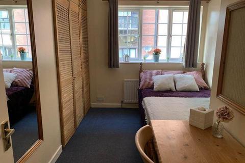 Forth Place, Newcastle Upon Tyne