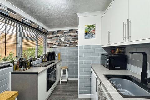 2 bedroom end of terrace house for sale, High Street, Brading, Sandown
