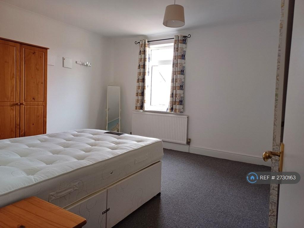 Master Bedroom 1