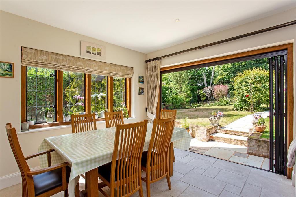 Verona, Blundel Lane fpz301892 (24).jpg