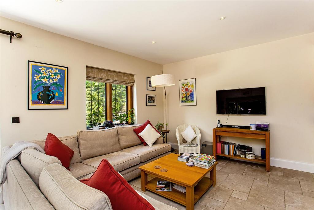 Verona, Blundel Lane fpz301892 (35).jpg