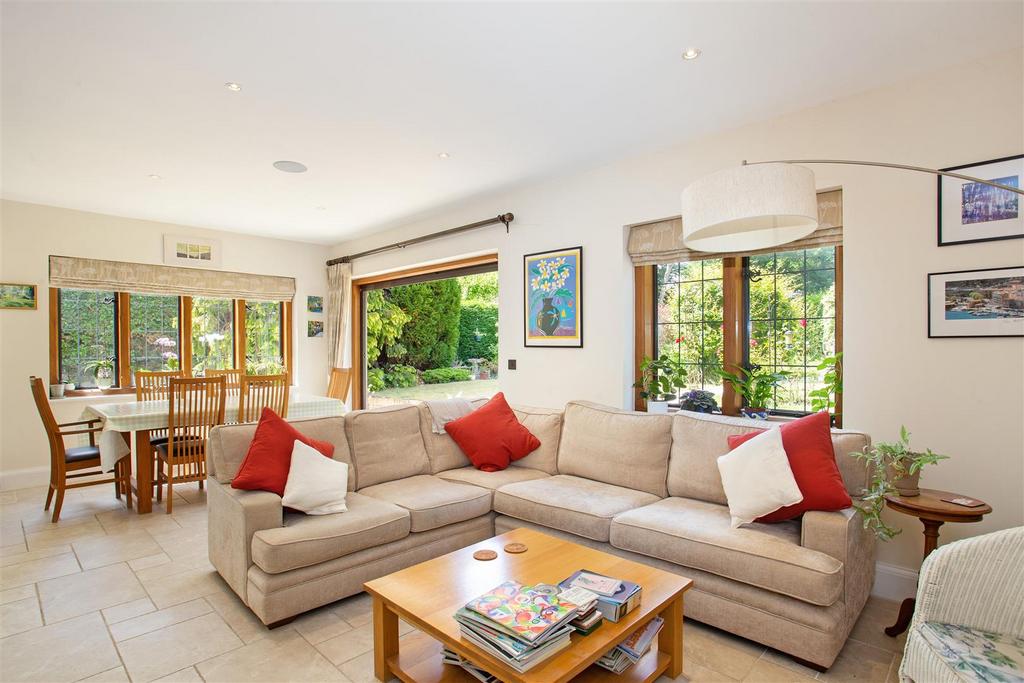 Verona, Blundel Lane fpz301892 (21).jpg