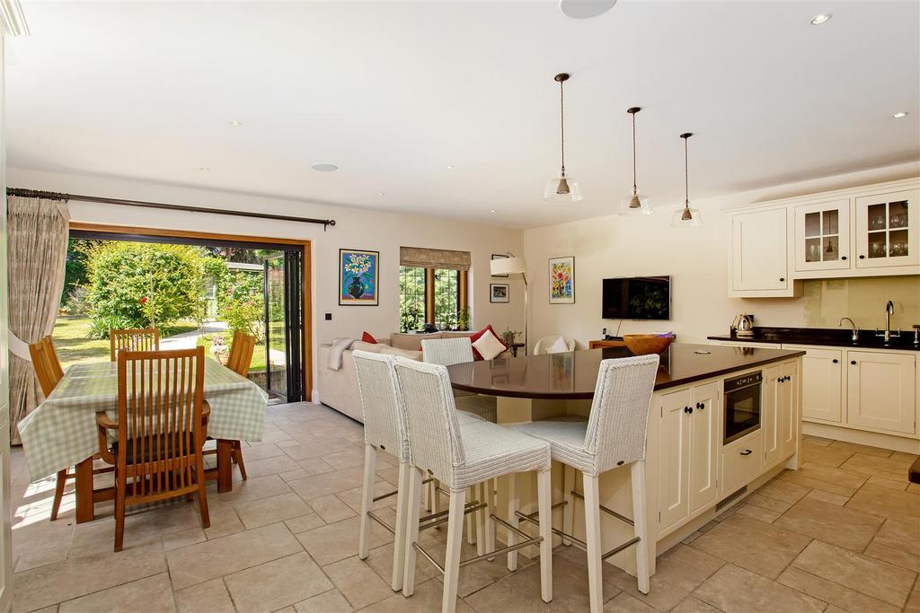 Verona, Blundel Lane fpz301892 (22).jpg