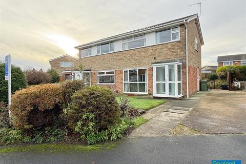 Debruse Avenue, Yarm, TS15 9QL