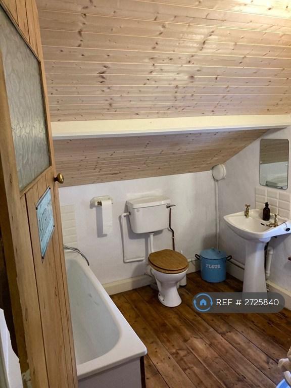 Upstairs Bathroom