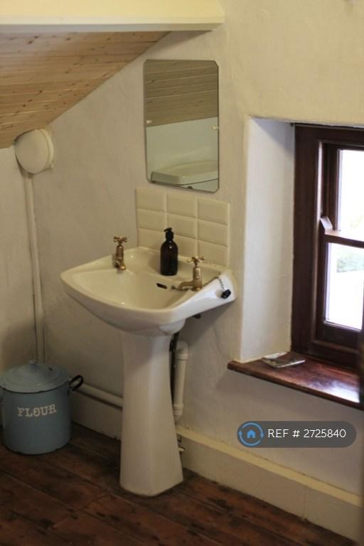 Upstairs Bathroom