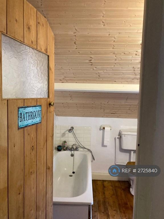 Upstairs Bathroom