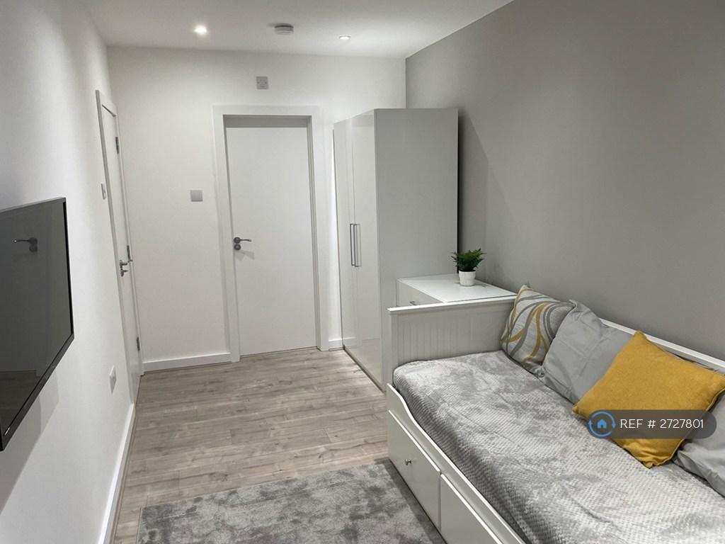 Very Clean Decor.