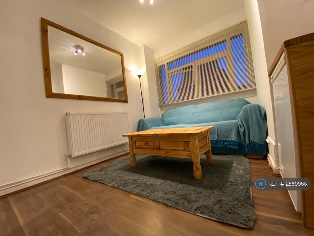 Bright, Spacious Living Area