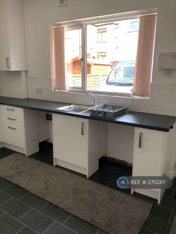 Kitchen &amp; Dinning Room