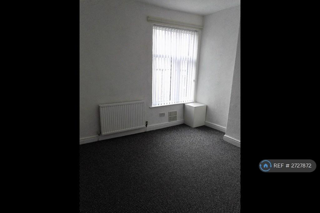 Large Bedroom