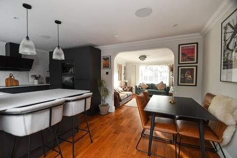 3 bedroom terraced house for sale, Sutherland Gardens, Rainham, Gillingham, ME8