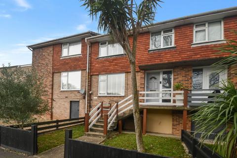 3 bedroom terraced house for sale, Sutherland Gardens, Rainham, Gillingham, ME8