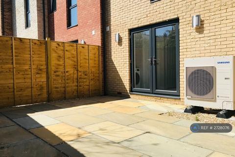undefined, Pell Street, Reading, RG1