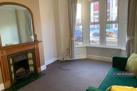 3 bedroom terraced house to rent, Heathfield Place, Cardiff, CF14