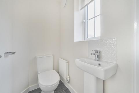 undefined, Sylvester Crescent, S81