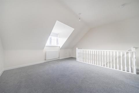 undefined, Sylvester Crescent, S81