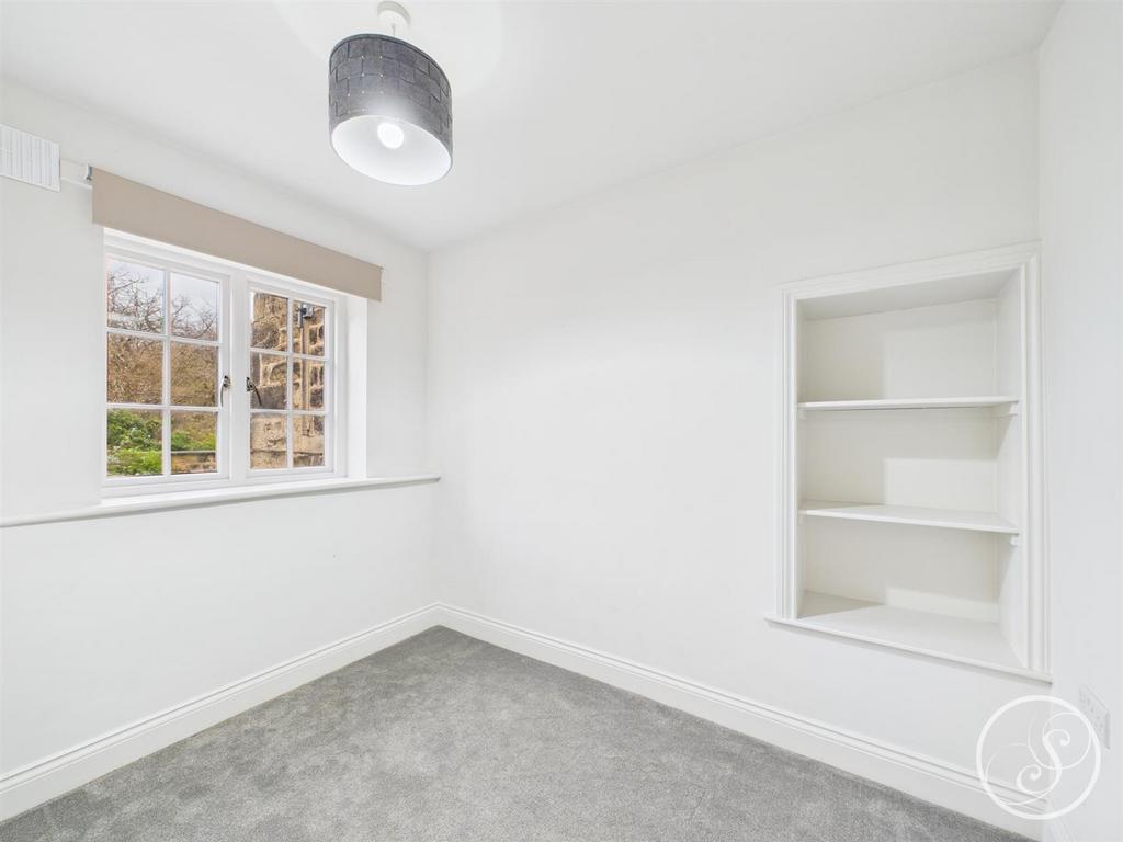 CAM02071 G0-PR0778-STILL012.jpg