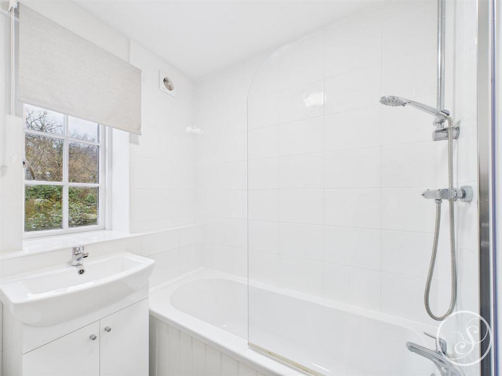 CAM02071 G0-PR0778-STILL013.jpg