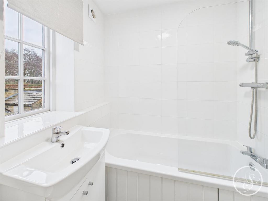 CAM02071 G0-PR0778-STILL015.jpg