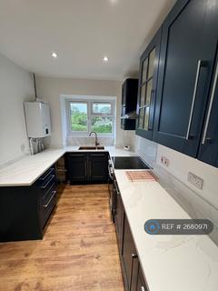2 bedroom flat to rent, Nairn Court, Bournemouth, BH3