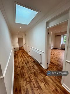 2 bedroom flat to rent, Nairn Court, Bournemouth, BH3