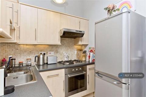 undefined, Albion Road, Edinburgh, EH7