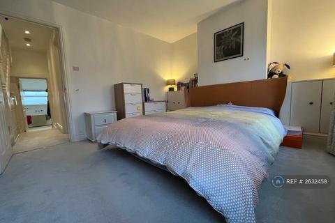 undefined, Newton Road, London, SW19