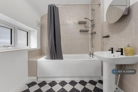 undefined, Robinson Rd, London, SW17