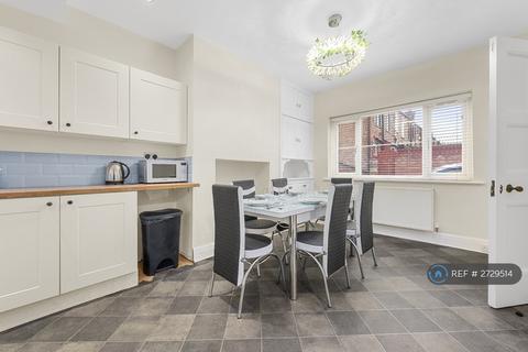 undefined, Robinson Rd, London, SW17