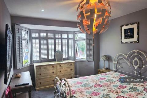 undefined, Pennine Drive, London, NW2