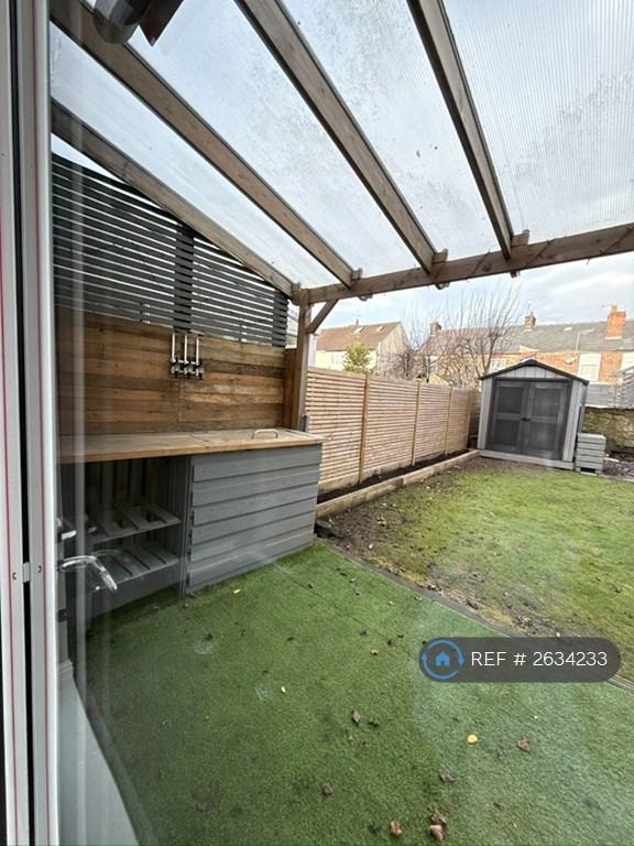 Outdoor Cover With Heater