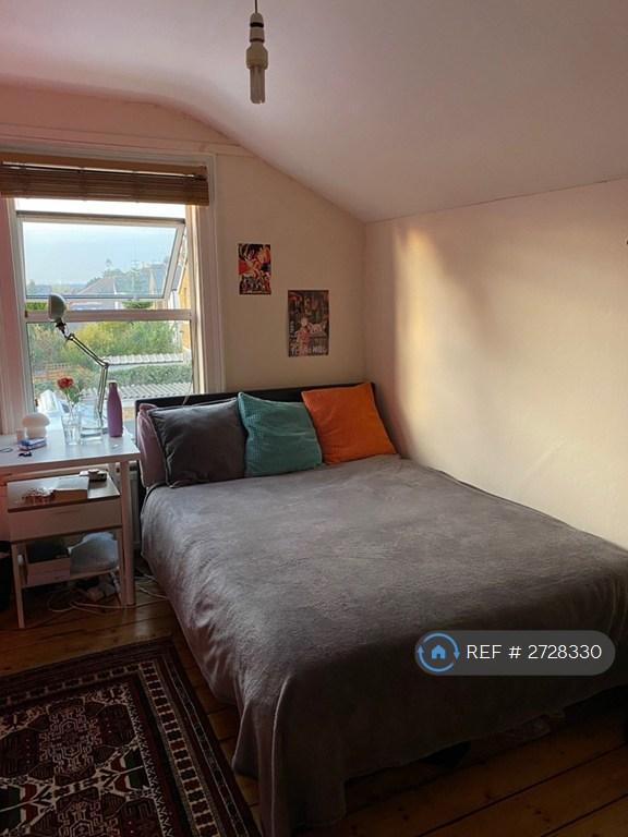 Room 4