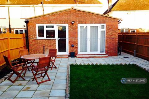undefined, Viola Avenue, Staines, TW19