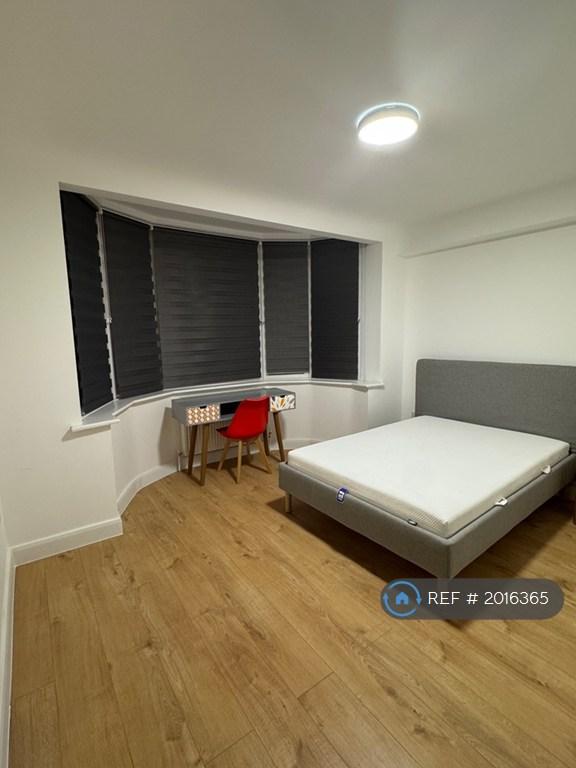 Room1