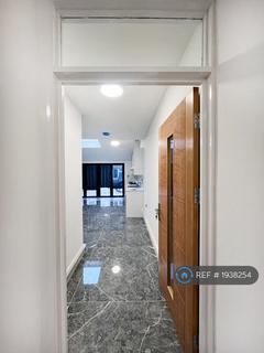 3 bedroom flat to rent, Mannock Road, London, N22