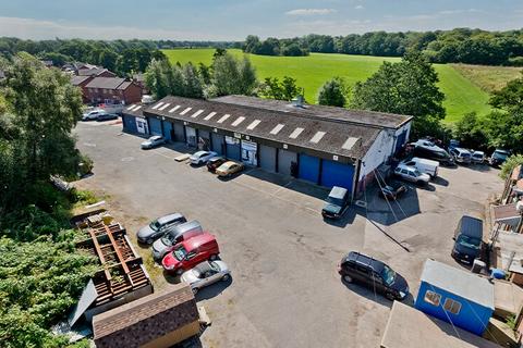 Industrial unit to rent - The Green Chorley PR7 5TZ