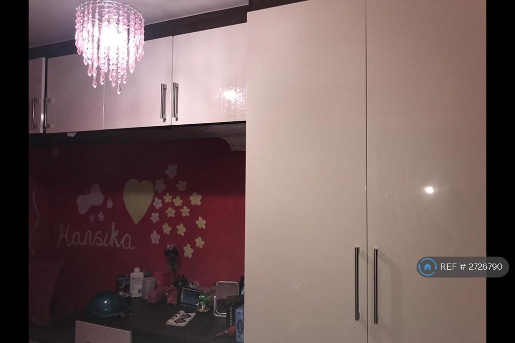 Bedroom2