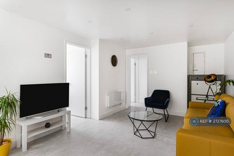 undefined, Pickwick Court, London, SE9