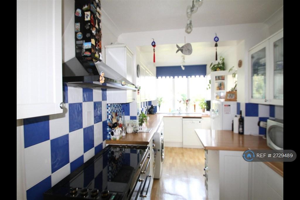 Breakfasting Kitchen
