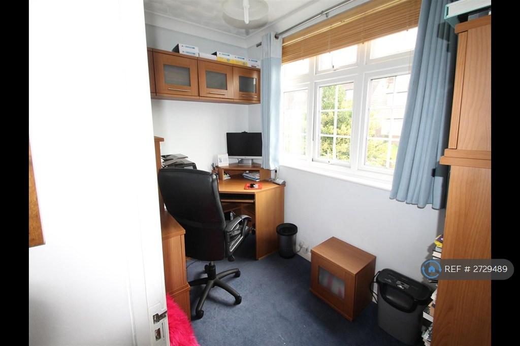 Bedroom 3/Office