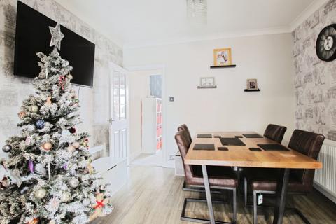 3 bedroom end of terrace house for sale, Princes Avenue, Hedon, Hull, HU12 8DH