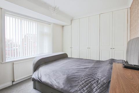 3 bedroom end of terrace house for sale, Princes Avenue, Hedon, Hull, HU12 8DH