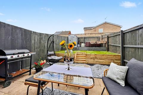 4 bedroom townhouse for sale, Thorney Hall Close, Stowmarket, IP14