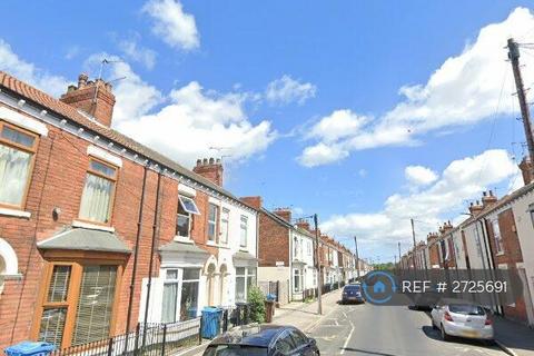 2 bedroom terraced house to rent, Mersey Street, Hull, HU8