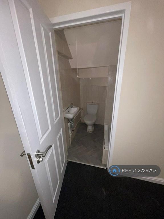 Bedroom 1 Ensuite